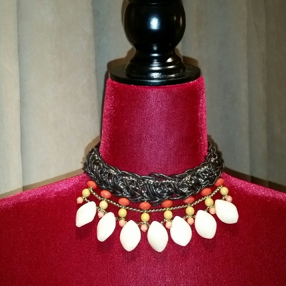Coldwater Creek statement choker